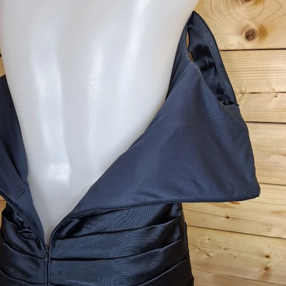 Adrianna Papell Evening Off Shoulder Navy Cocktail Wedding Bridesmaid Dress - Picture 9 of 11